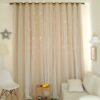 CORTINAS   CON  PERFORACIONES DE ESTRELLAS Y VISILLOS - Imagen 2