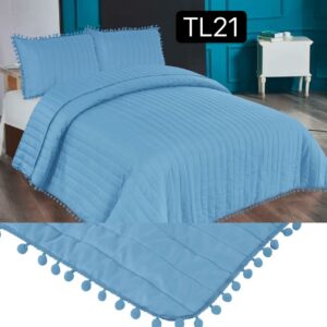Cubrecamas con pom-pom