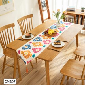Caminos de mesa con detalles bordados